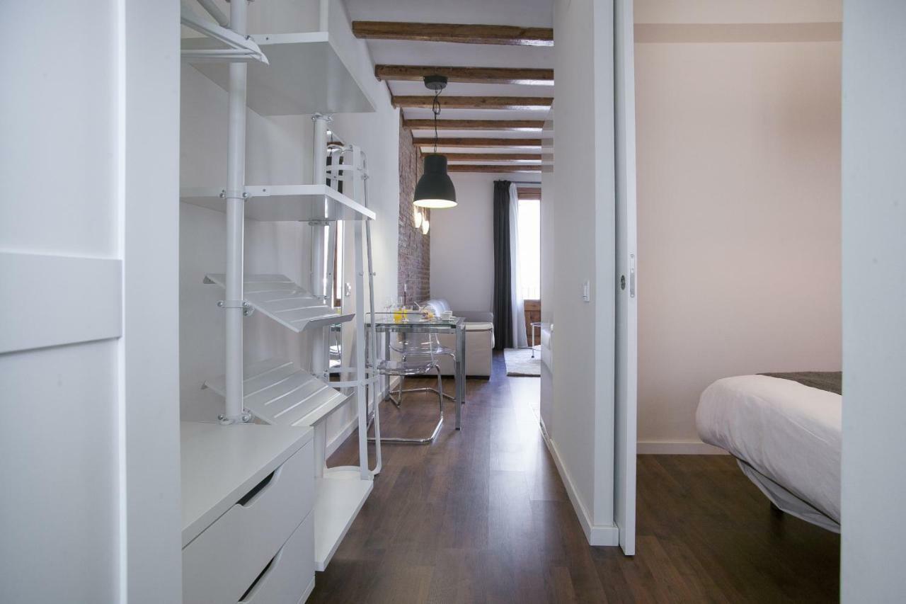 Tendency Apartments - Sagrada Familia Barcelona Exterior photo